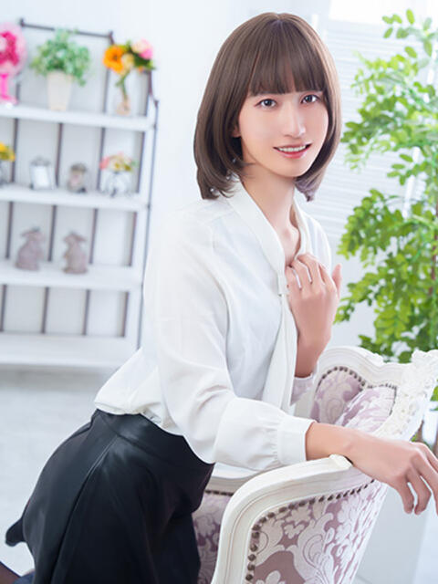 なつみ ニューハーフ・女装娘・男の娘系デリヘルのドレスガーデン渋谷店（ニューハーフデリヘル）