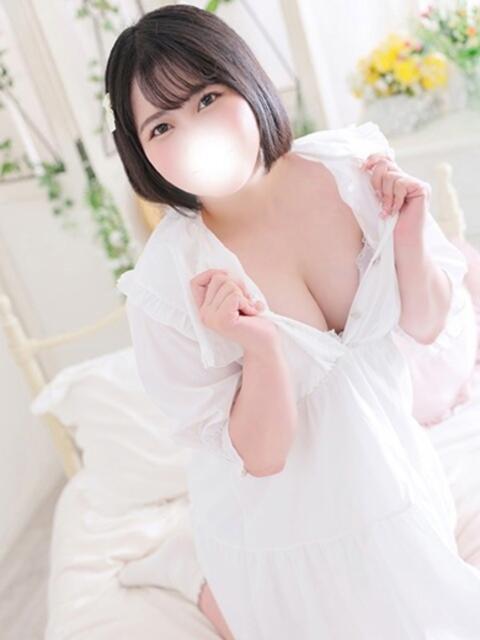 るな 白いぽっちゃりさん（ぽっちゃり専門ホテヘル）