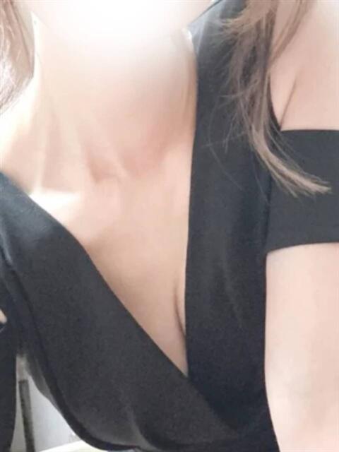 しおん【極上セラピスト】 中・西讃 ヴィーナス（デリヘル）