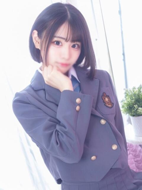 ゆうな E+アイドルスクール新宿・歌舞伎町店（デリヘル）
