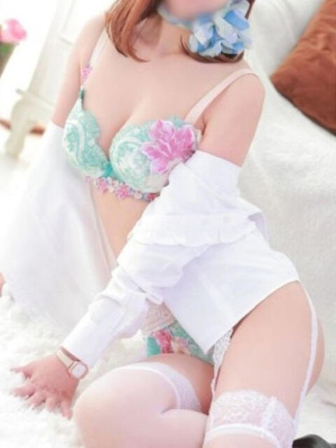 アヤナ秘書 秘書の品格 クラブアッシュ ヴァリエ（ファッションヘルス）