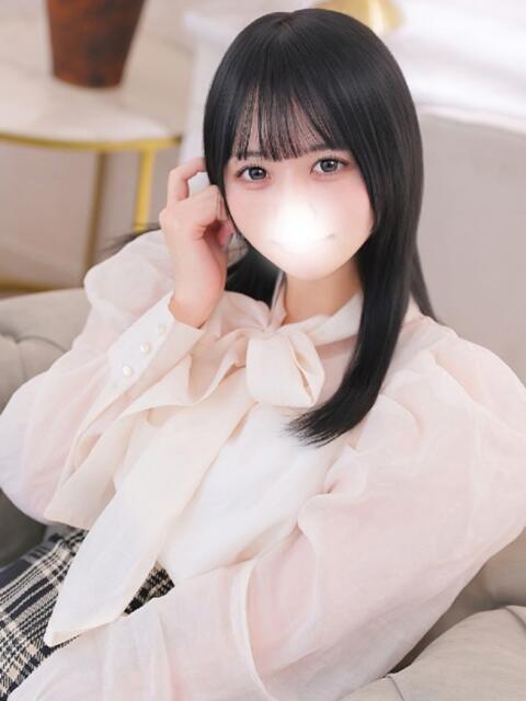 ももな★濃厚キス好きF乳JD★ Chloe錦糸町店 S級素人清楚系デリヘル（デリヘル）