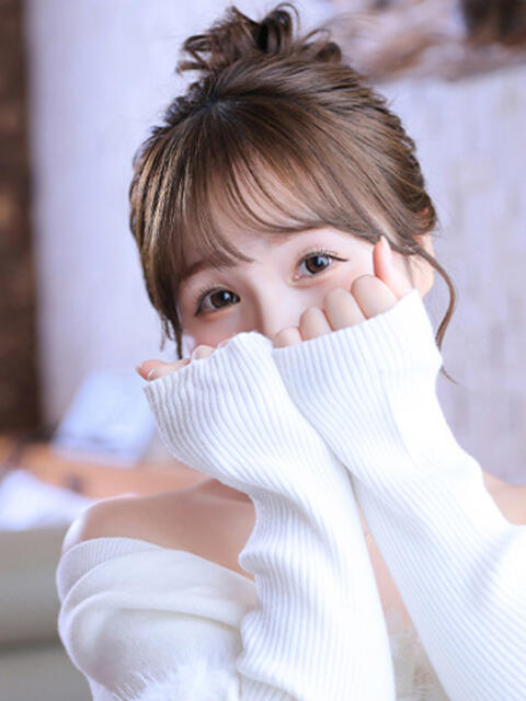 新人・こはる☆濡れて誘う清純肌 シャブール（高級デリヘル）