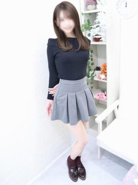 りさ 見学娘（オナクラ・手コキ）