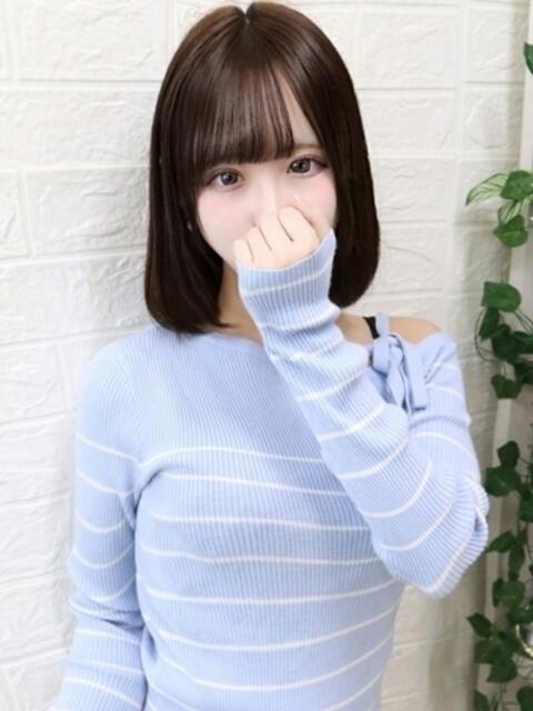 いちご 見学娘（オナクラ・手コキ）