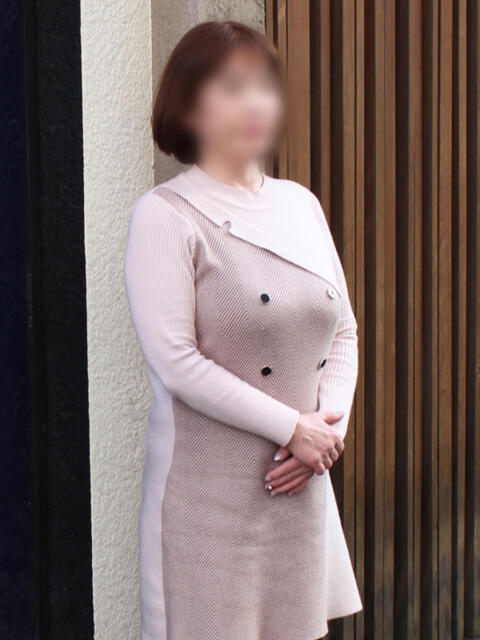 やすこ 完熟ばなな神戸・三宮店（待ち合わせ型熟女デリヘル）