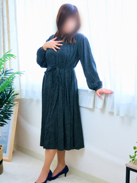 りね 奥様の実話 梅田店（人妻ホテヘル）