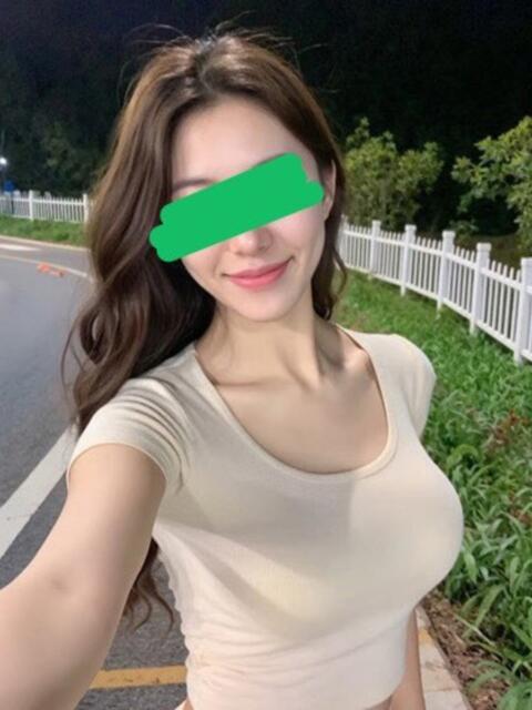 ひとみ魅惑の見返り美人 俺のジュニア（デリヘル）