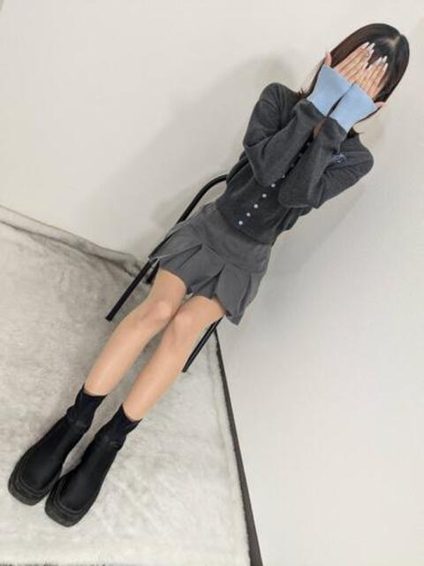 ゆいな 池袋しろパラ(ホテヘル(手コキ・オナクラ))