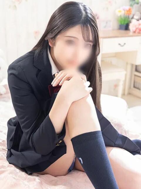 ゆみ 新宿・本格コスプレ素人アイドル学園イメクラ「新入生」(デリヘル)