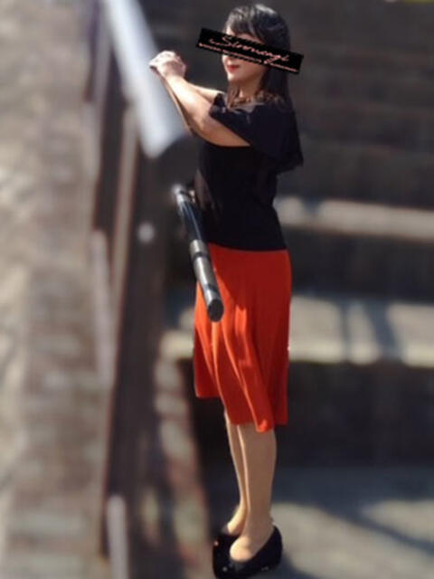 りょうこ しろうさぎ（人妻デリヘル）