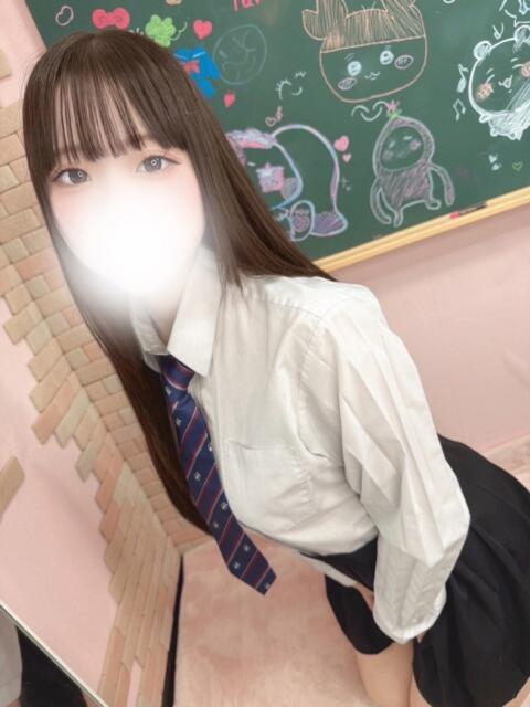 まり 大久保ハンドメイド（派遣型オナクラ）