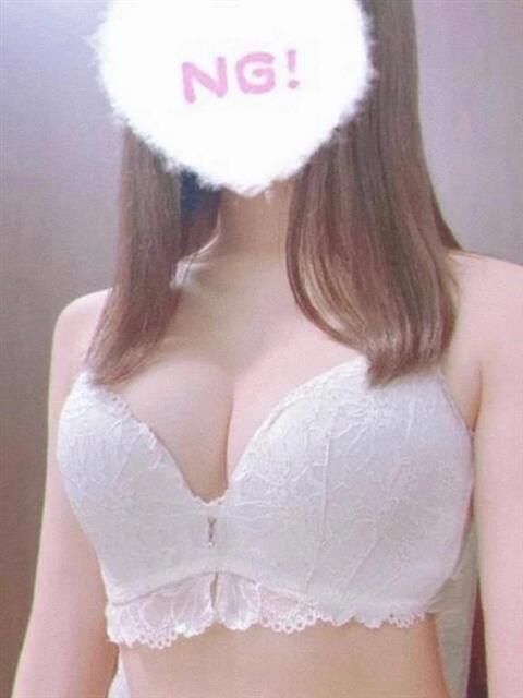 姫依-ひより- 淫らなオンナ性体師･･･そして曖昧なひと時(本格派オイル性感マッサージ)（出張アロマエステ）
