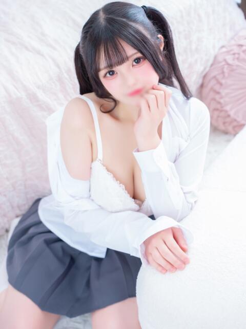 ましろ E+アイドルスクール新宿・歌舞伎町店（デリヘル）