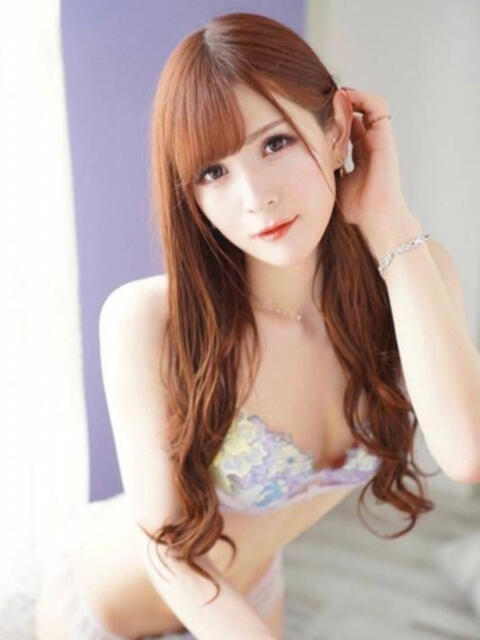 nao(ニューハーフ） 人妻生レンタル（デリヘル）