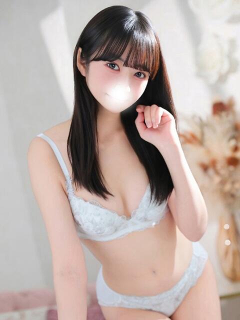 ひな★経験極浅！ロリ系JD★ S級素人清楚系デリヘル chloe（デリヘル）