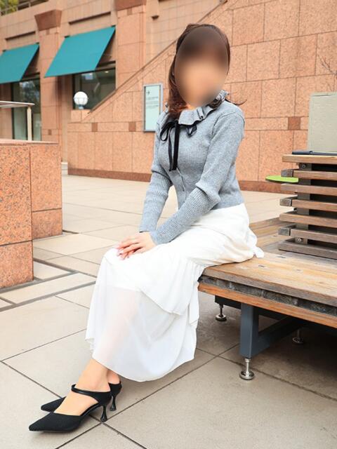紗奈 東京人妻フォーシーズンズ（人妻・熟女待ち合わせデリヘル）