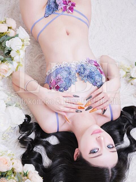 愛沢エル ニューハーフヘルスLIBE大阪梅田店（ニューハーフヘルス）