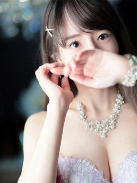 ももこ　愛溢れる癒し美女 ROYAL FACE（ソープランド）