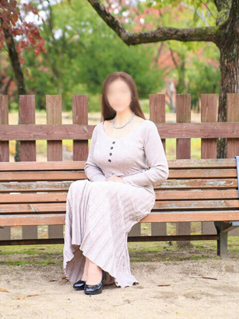 白鳥　真理 こあくまな熟女たち 広島店（KOAKUMAグループ）（人妻・熟女デリヘル）