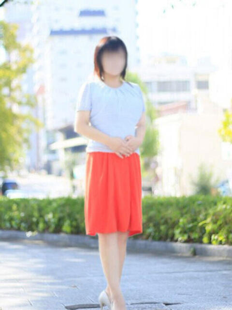 長谷川 菜々 こあくまな熟女たち 広島店（KOAKUMAグループ）（人妻・熟女デリヘル）