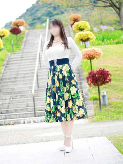 芹奈 かすみ こあくまな熟女たち 広島店（KOAKUMAグループ）（人妻・熟女デリヘル）