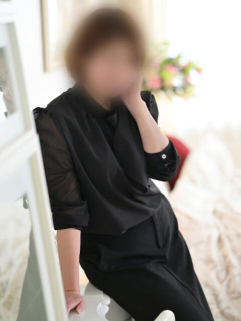 すず 奥様の実話 梅田店（人妻ホテヘル）