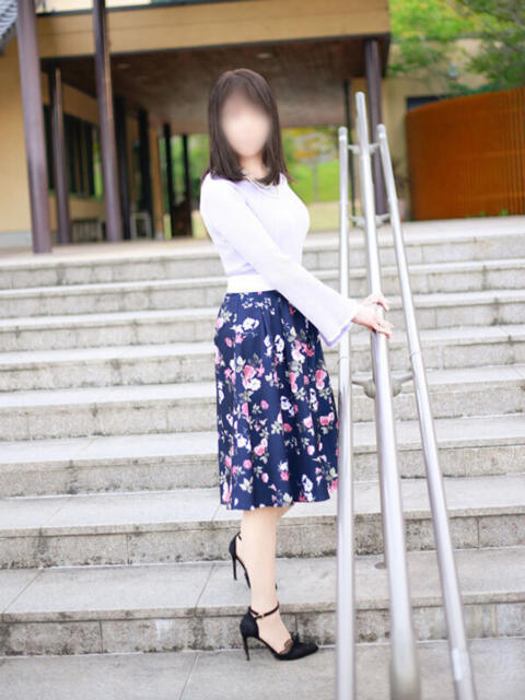 桐嶋 りさ こあくまな熟女たち姫路店（KOAKUMAグループ）（人妻・熟女デリヘル）