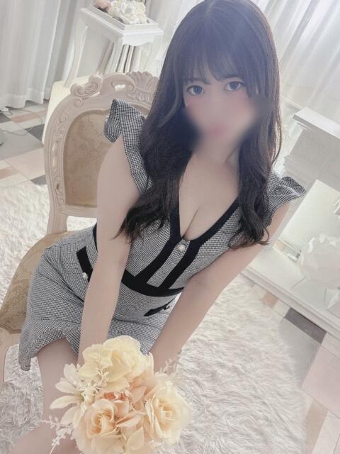 えれな 人妻の秘密船橋店（人妻デリヘル）