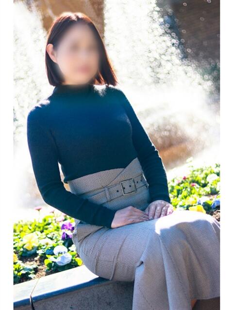 ことみ 奥鉄オクテツ神奈川店（デリヘル市場グループ）（駅待ち合わせ型人妻デリヘル）