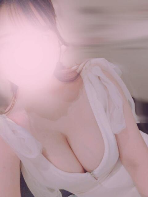 さおり VIVIDCREWマダムセカンドバージン 梅田店（2ショットキャバクラ）