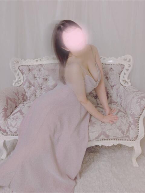 さおり VIVIDCREWマダムセカンドバージン 梅田店（2ショットキャバクラ）