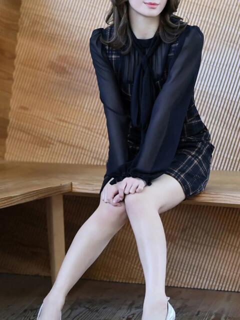 小峰 詩羽 テレジア京都（高級デリヘル）