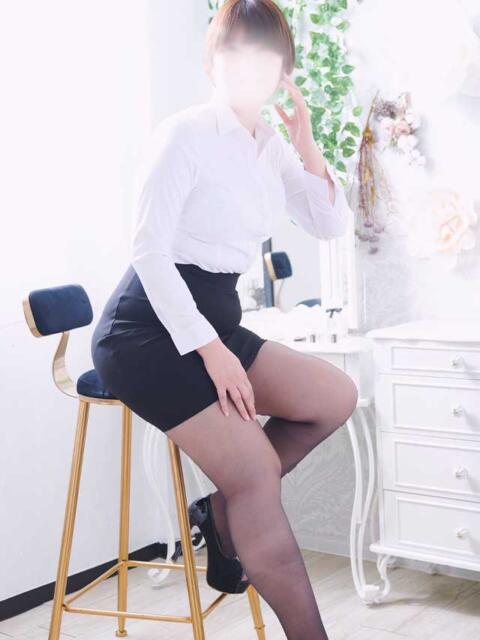 ありさ 黒ストッキングとちくび新宿店(オナクラ)