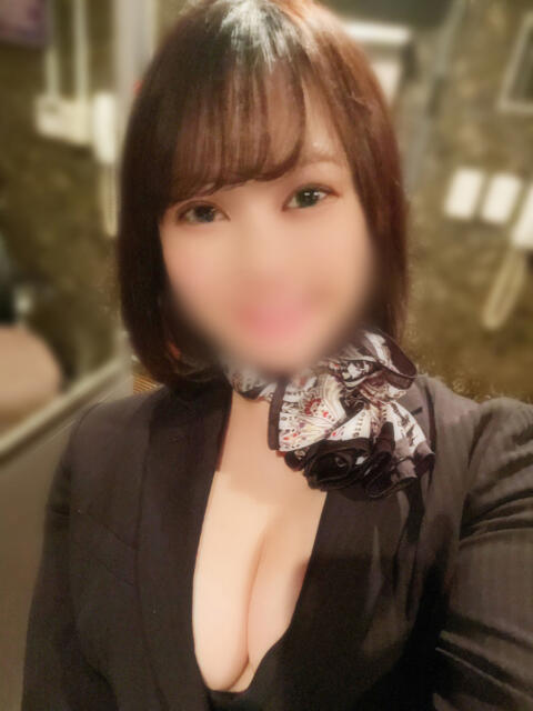 アスカ秘書 秘書の品格 クラブアッシュ ヴァリエ（ファッションヘルス）