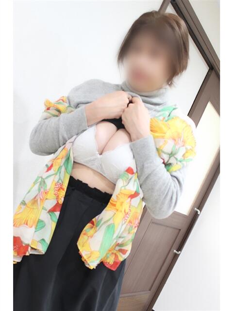 せり 性腺熟女100％（デリヘル市場）（デリヘル）