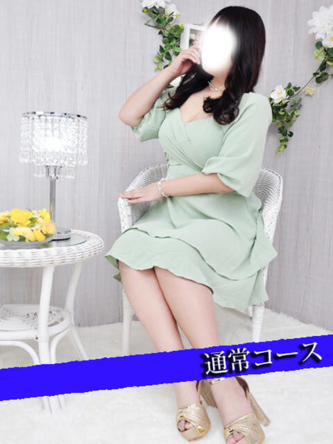 ももな 甲府人妻隊（人妻デリヘル）