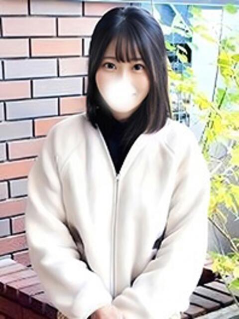 みな♪理系の童顔♪ 鶯谷現役女子大生コレクション（デリヘル）