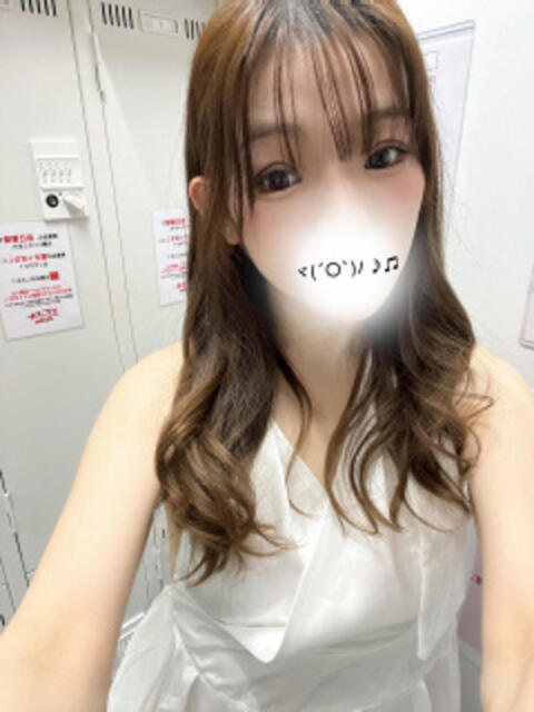 みおな エマニエル秋葉原（セクキャバ）