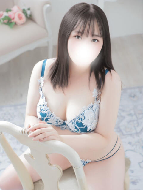 なお ぽっちゃり巨乳素人専門店ぷにめろ蒲田店（ぽっちゃり系デリヘル）