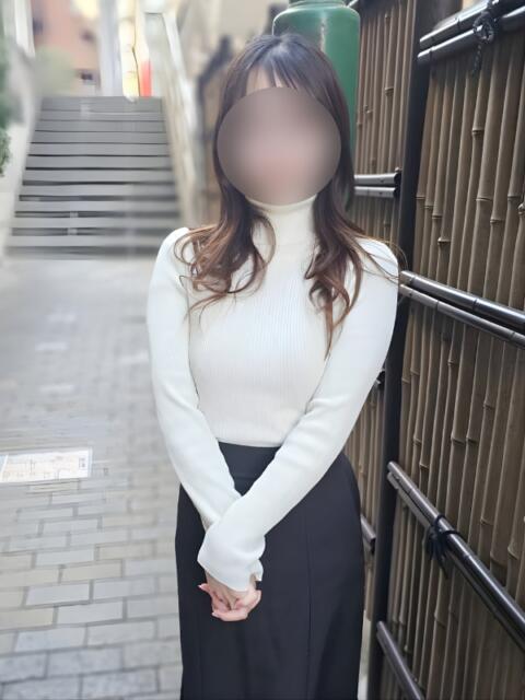 まや かりんと赤坂（派遣型オナクラ）