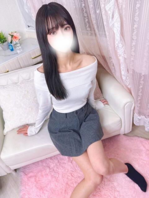 りみ 高級オナクラ　ひよこクラブ（オナクラ・手コキ）