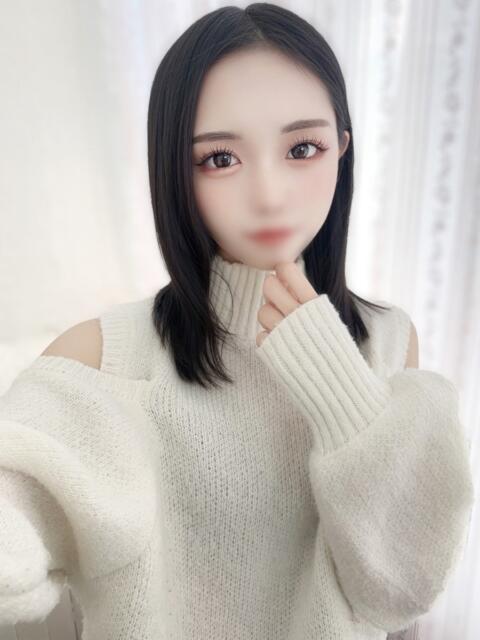 りつ 高級オナクラ　ひよこクラブ（オナクラ・手コキ）