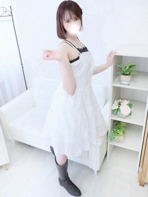 ねね 高級オナクラ　ひよこクラブ（オナクラ・手コキ）