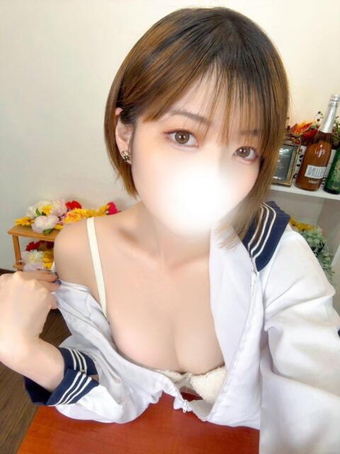 リオ(妹系天使ちゃん) ペロ×2キャンディ（デリヘル）