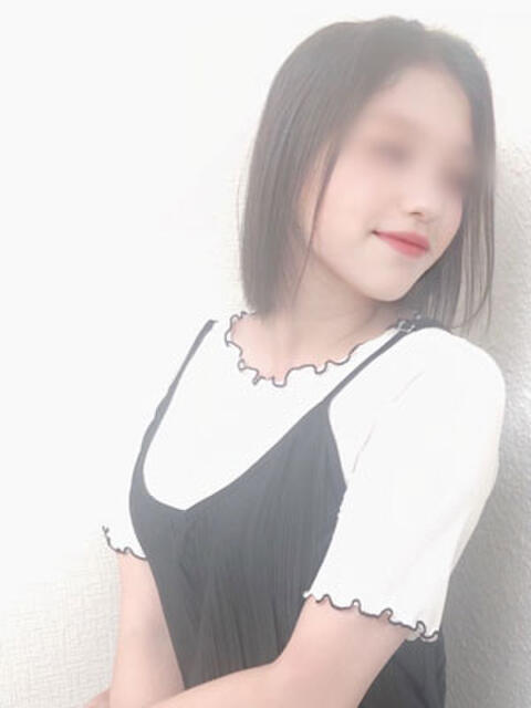 なお 艶妻（若妻ホテヘル）