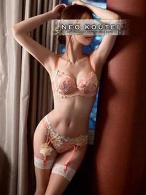 白鳥愛華エグゼクティブ -NEO-皇帝別館（中央街）（ソープランド）