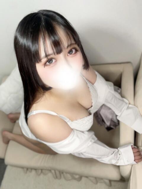 あやみ とある風俗店♡やりすぎさーくる新宿大久保店♡で色んな無料オプションしてみました（デリヘル）