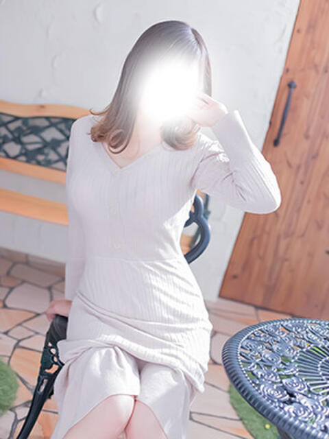 さとみ 奥様メモリアル（デリヘル）