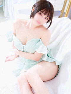 なこ 新宿クリスタル（新宿・歌舞伎町/ソープ）